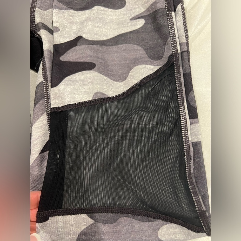 REEBOK CAMO WORKOUT PANTS SIZE XS - 2 PACK - Picture 6 of 11